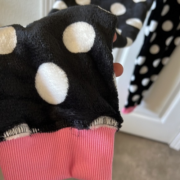 Young woman’s fuzzy black and white polka dot pajama pants - Picture 4 of 5